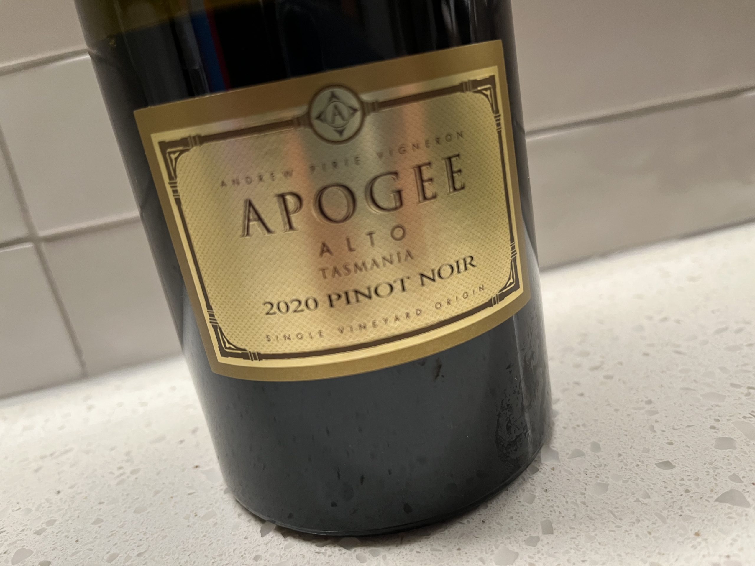 Apogee Alto Pinot Noir 2020